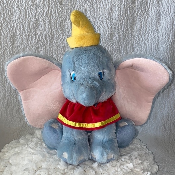 Disney Store 15" Dumbo Plush - Picture 1 of 8
